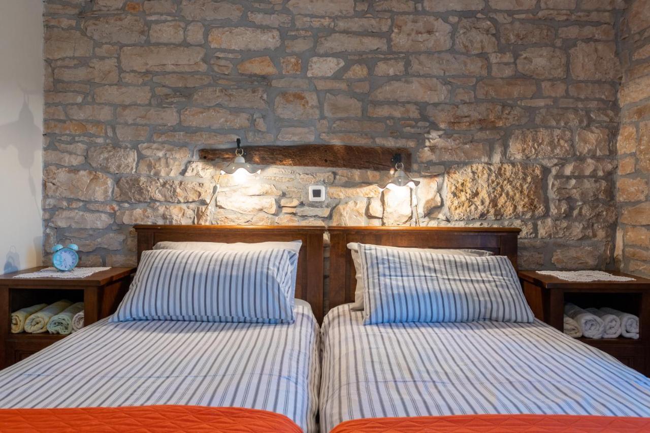 Villa Janko Sveti Lovreč Pazenatički Екстериор снимка