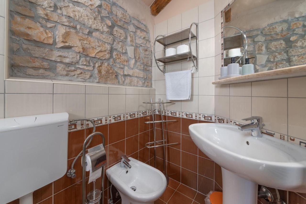Villa Janko Sveti Lovreč Pazenatički Екстериор снимка